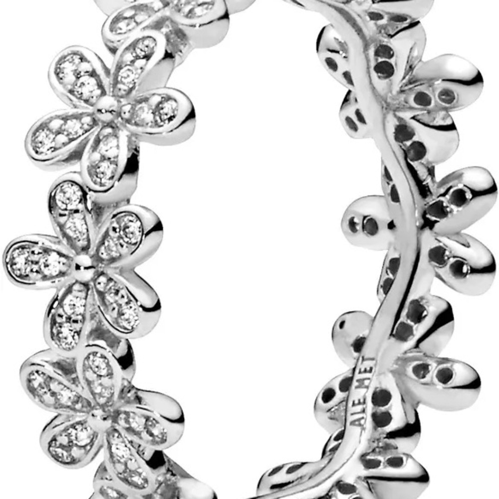 Pandora Daisy Ring